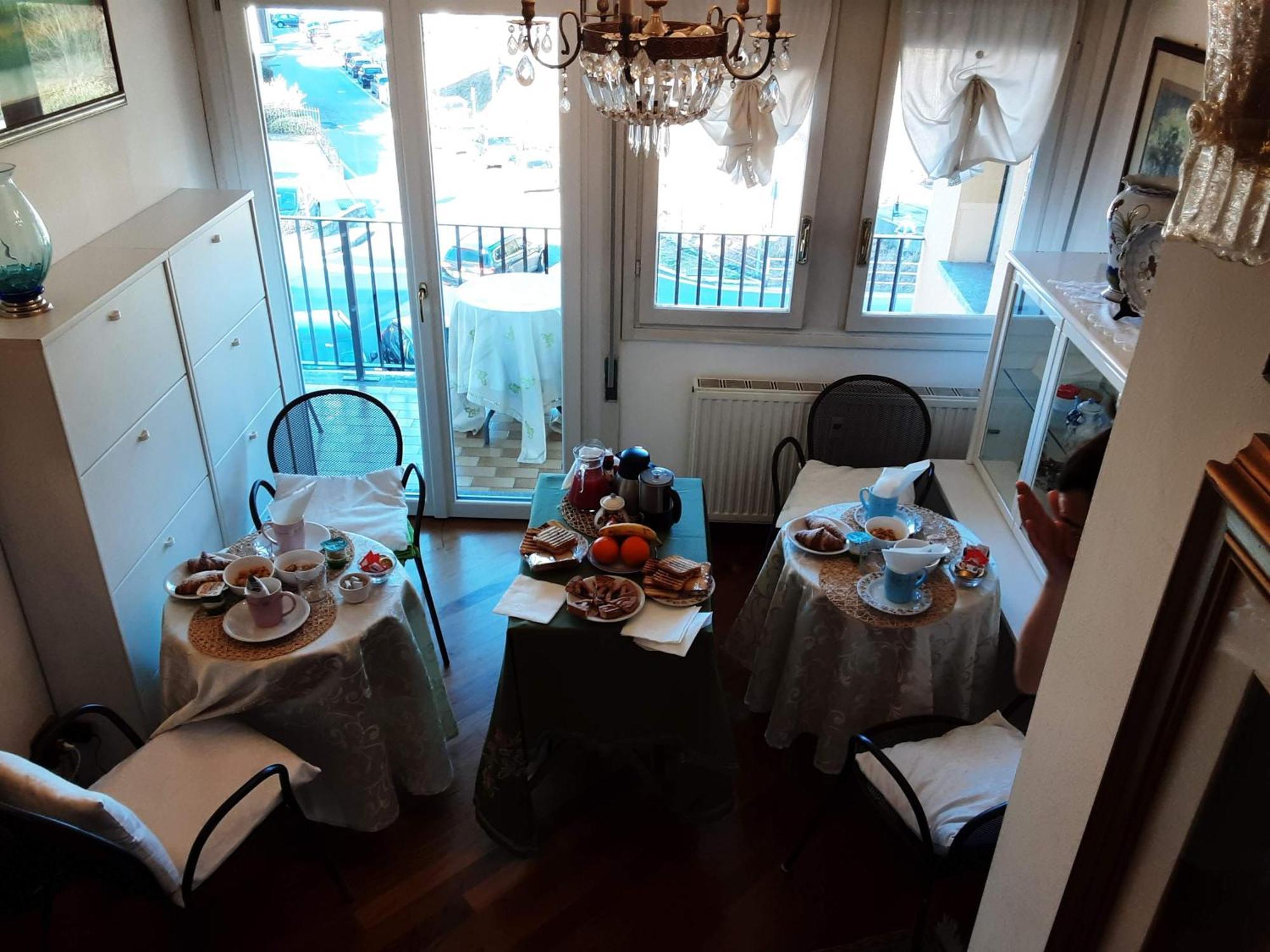 Tosca House 2 Bed & Breakfast Varenna Exterior photo